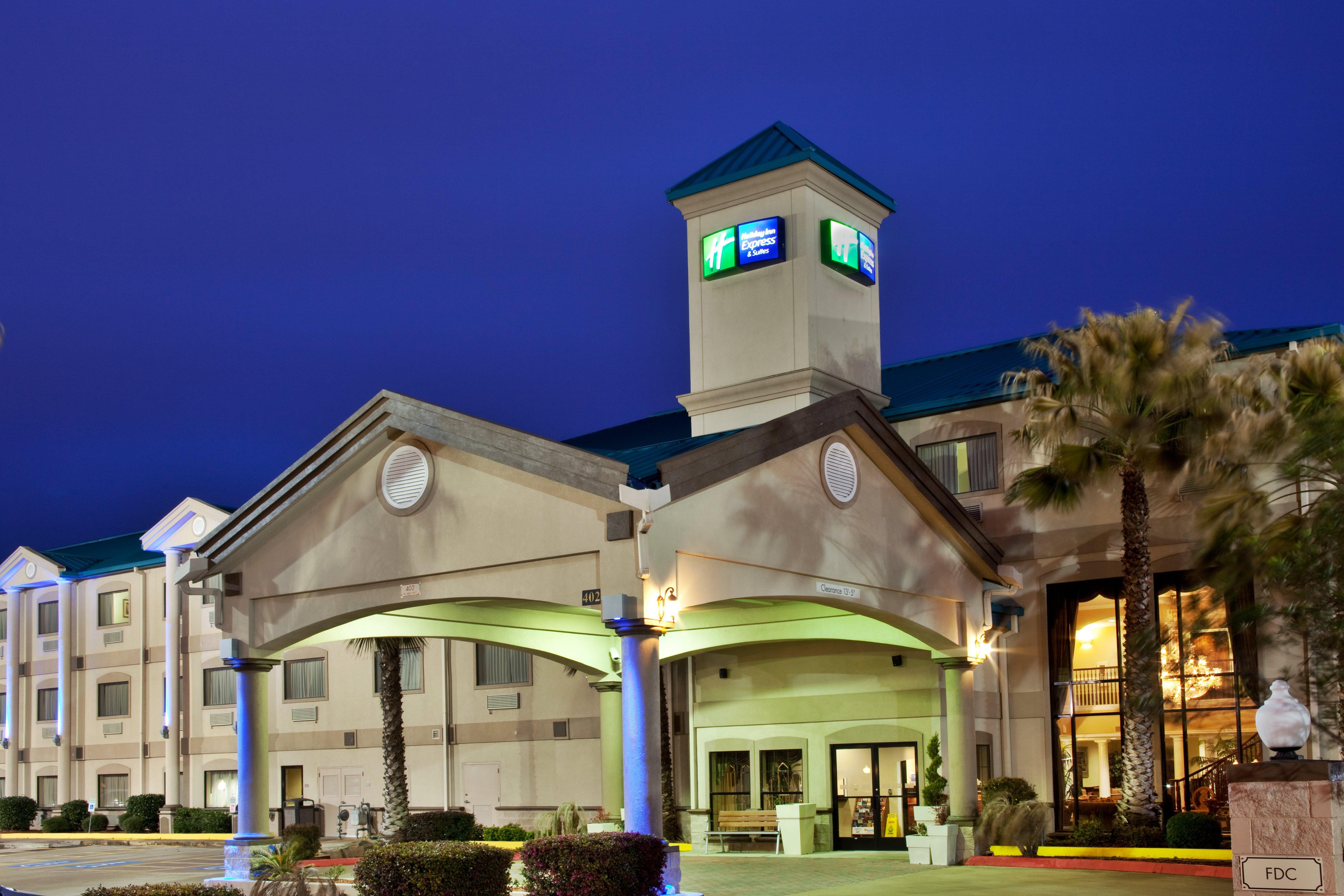 Holiday Inn Express Hotel And Suites Lake Charles By Ihg Bagian luar foto