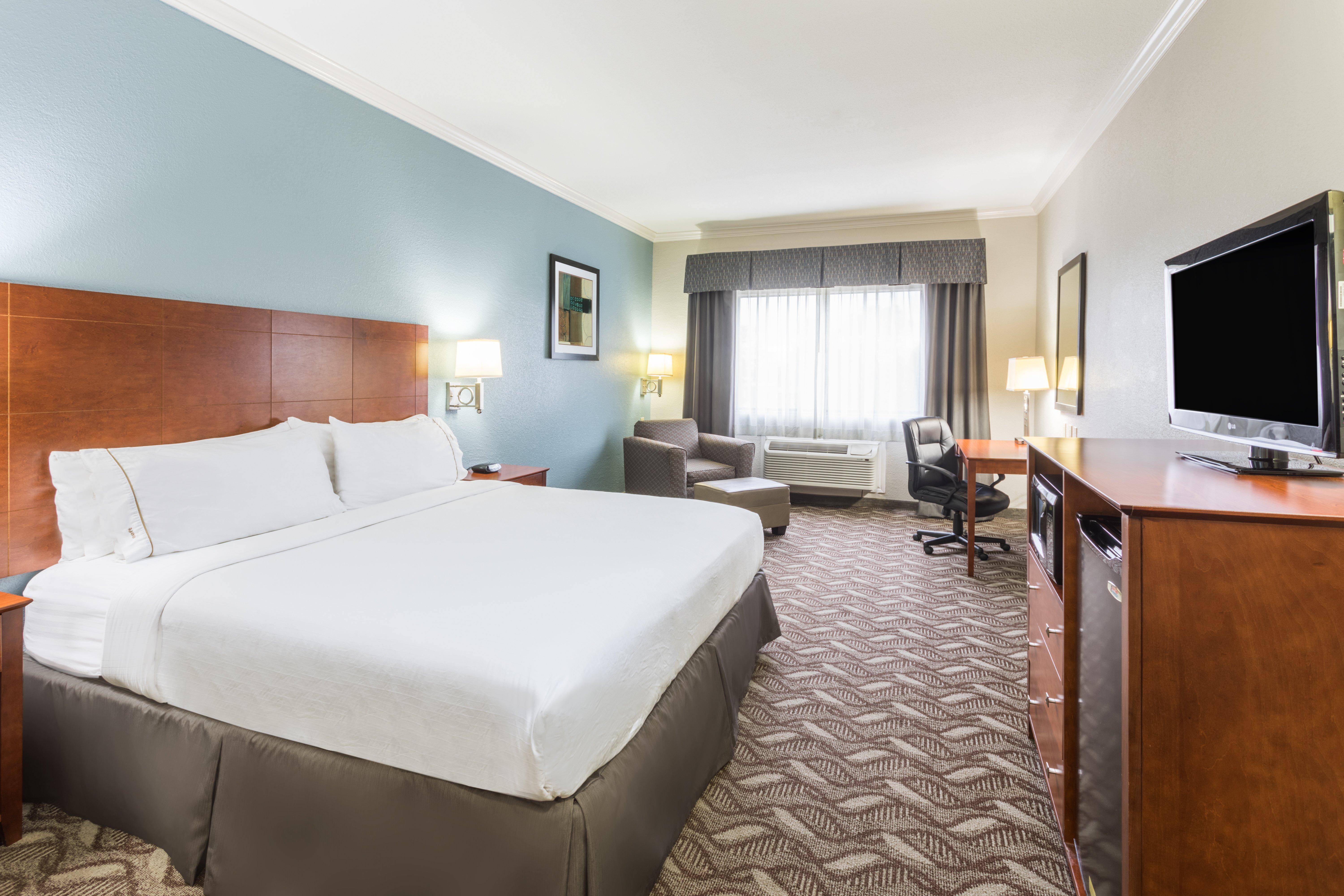 Holiday Inn Express Hotel And Suites Lake Charles By Ihg Bagian luar foto