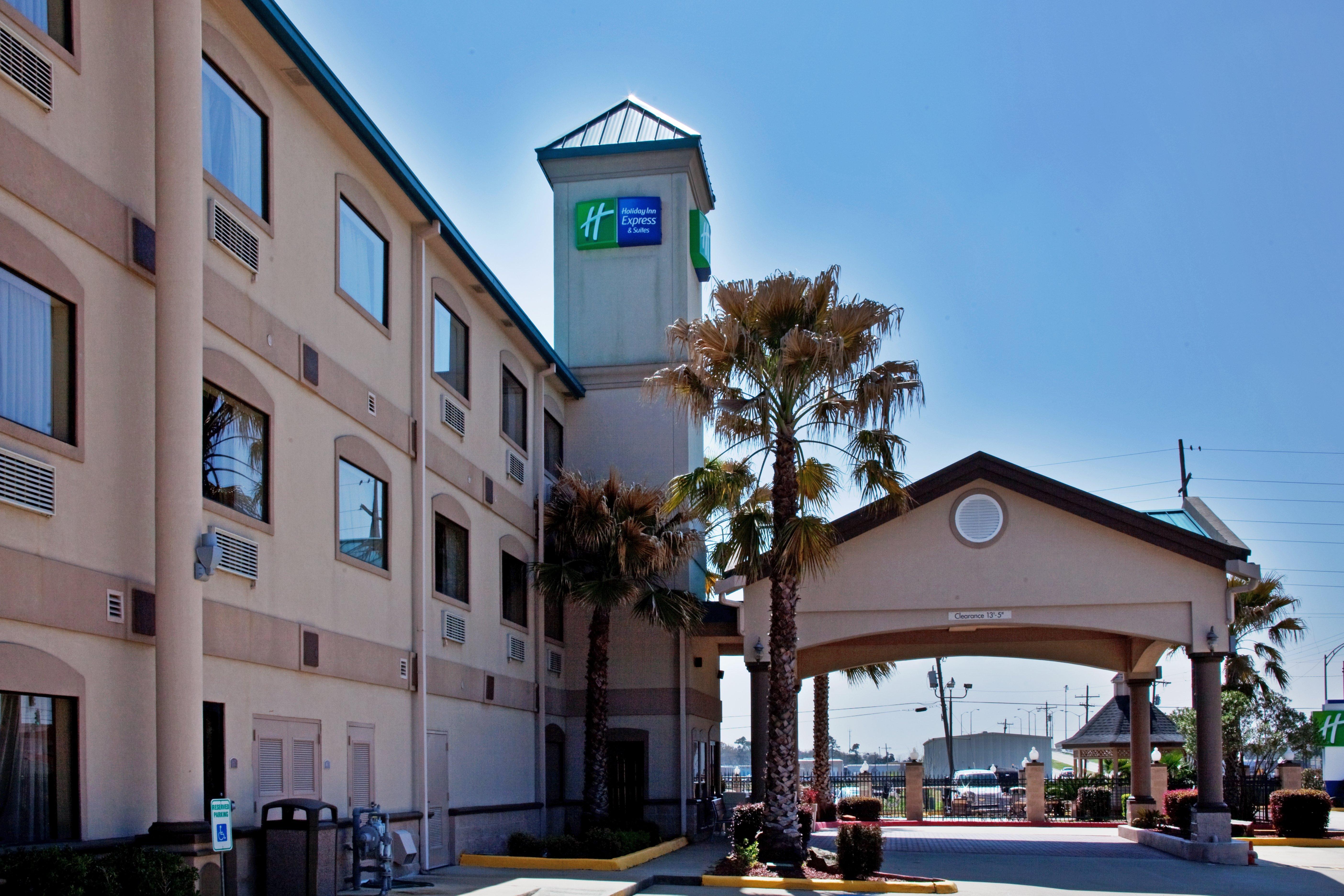 Holiday Inn Express Hotel And Suites Lake Charles By Ihg Bagian luar foto