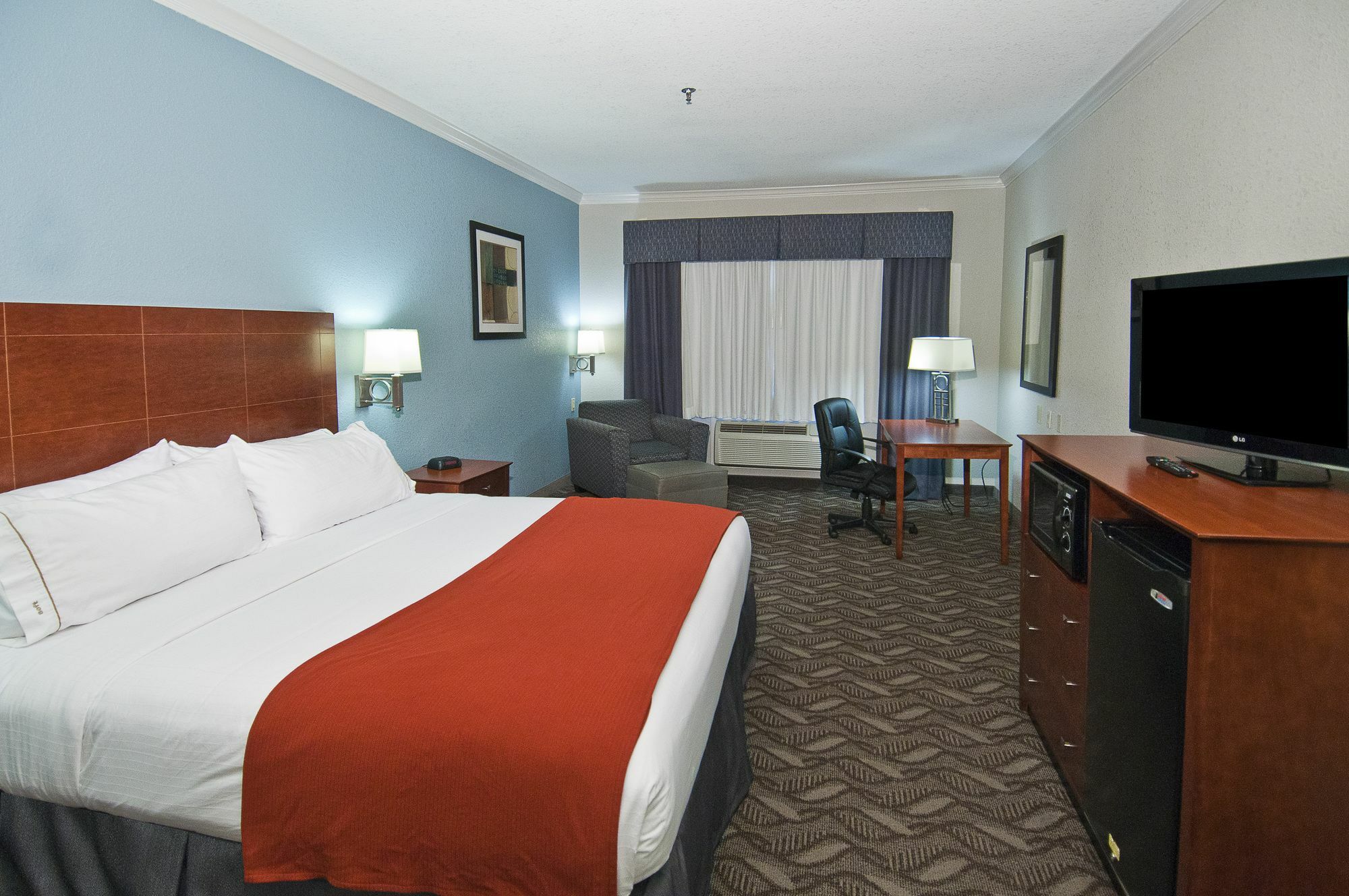 Holiday Inn Express Hotel And Suites Lake Charles By Ihg Bagian luar foto